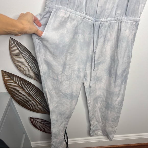M20 Anthropologie Cloth & Stone Ice Blue Tie Dye Sleeveless Jumpsuit - Picture 3 of 5